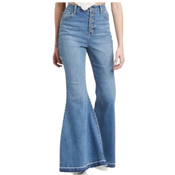 Wild Fable Extreme Flare Bottom Hippie Festival Button Fly Jean Size 8 - Picture 2 of 9
